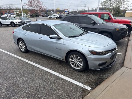 2017 Chevrolet Malibu LT w/1LT Sedan