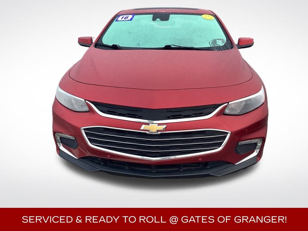 2016 Chevrolet Malibu Premier photo 2