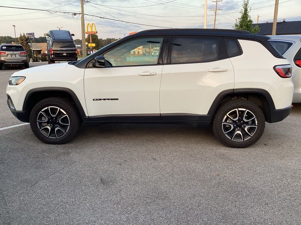 Used 2024 Jeep Compass Trailhawk SUV
