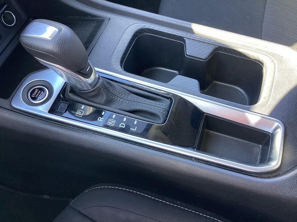 2025 Nissan Sentra SV - Photo 28