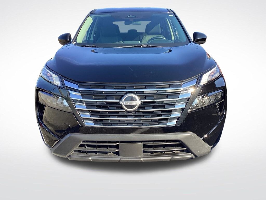 Used 2025 Nissan Rogue SV SUV