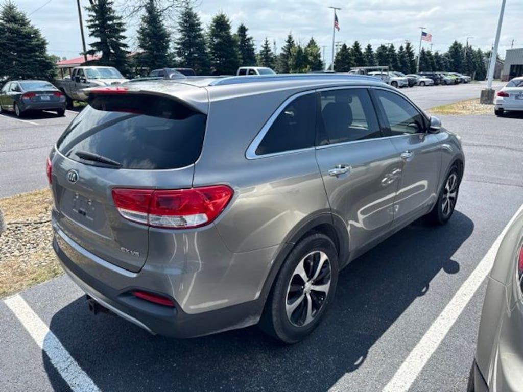 Used 2016 Kia Sorento 3.3L EX AWD SUV