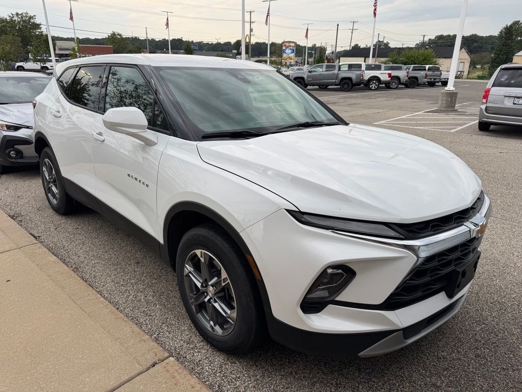 Used 2025 Chevrolet Blazer LT w/2LT SUV