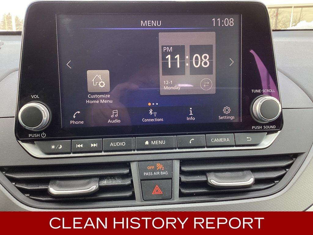 Used 2025 Nissan Altima SR Sedan