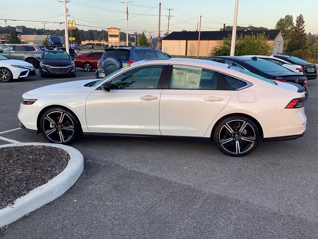 2024 Honda Accord Hybrid Sport photo 4
