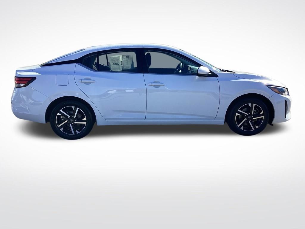 2025 Nissan Sentra SV - Photo 11