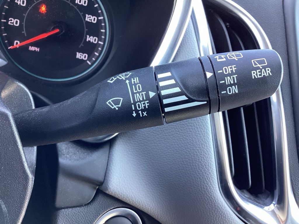 2024 Chevrolet Equinox LT - Photo 33