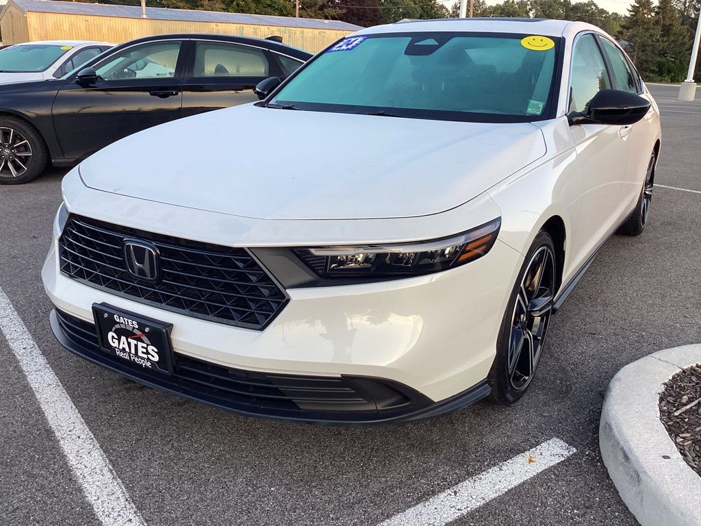2024 Honda Accord Hybrid Sport photo 3