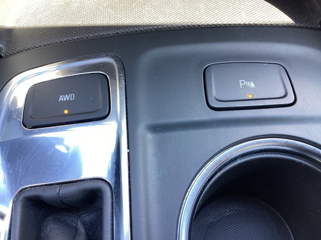 2024 Chevrolet Equinox LT - Photo 38