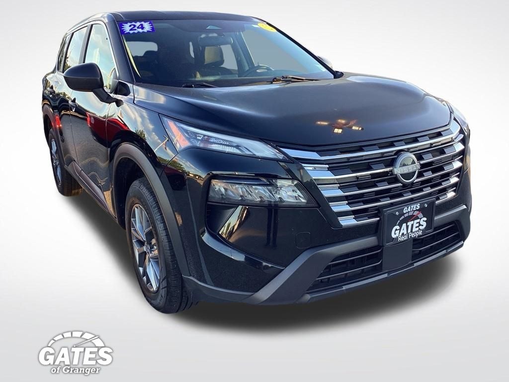 Used 2024 Nissan Rogue S SUV
