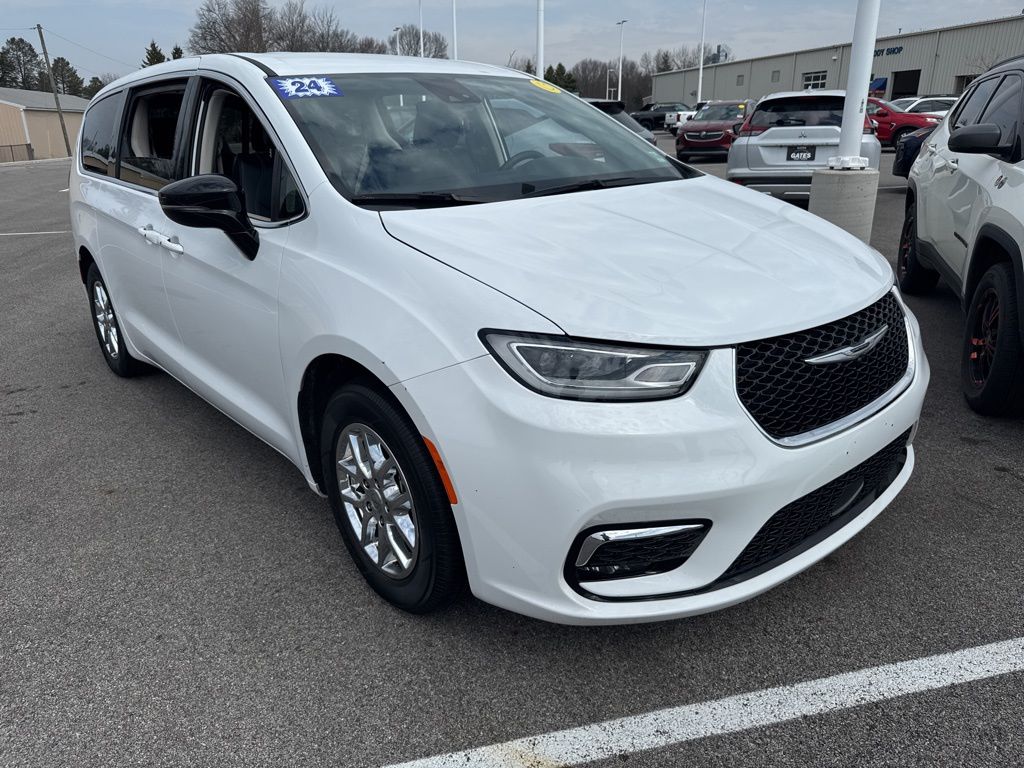 2024 Chrysler Pacifica