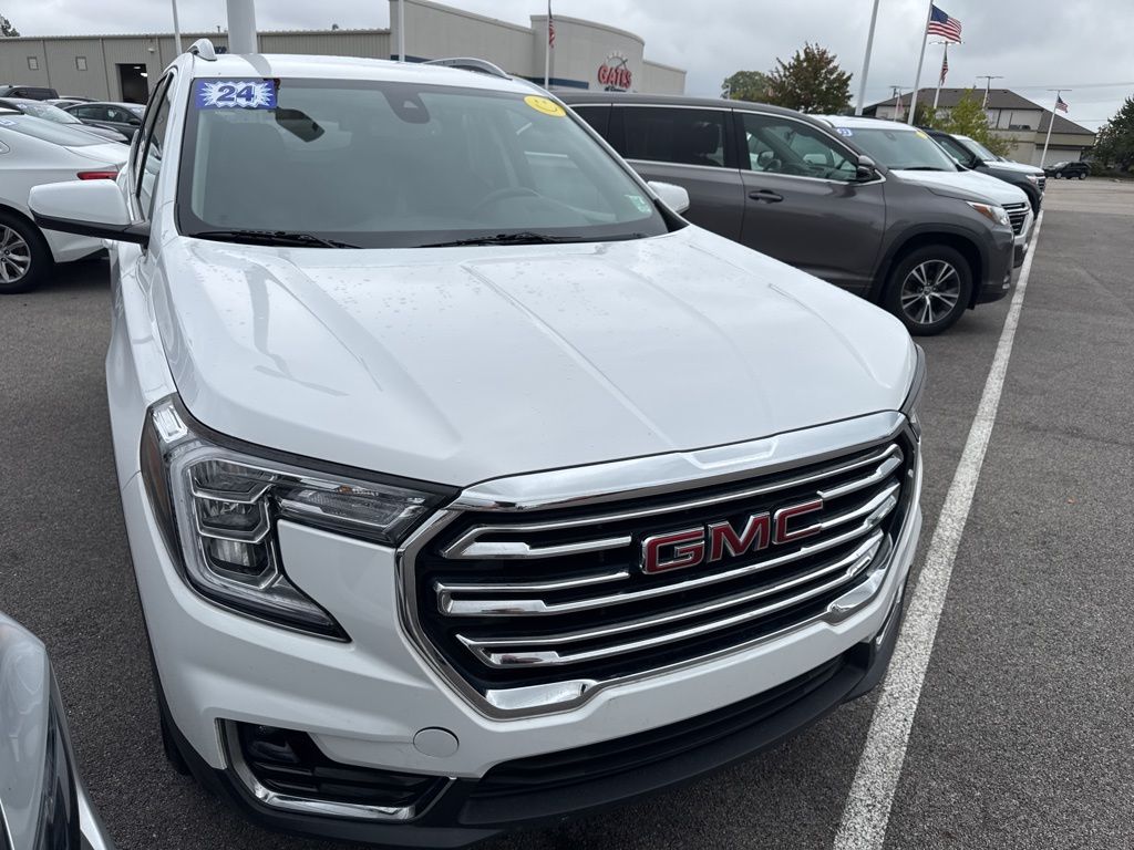 2024 Gmc Terrain SLT photo 2