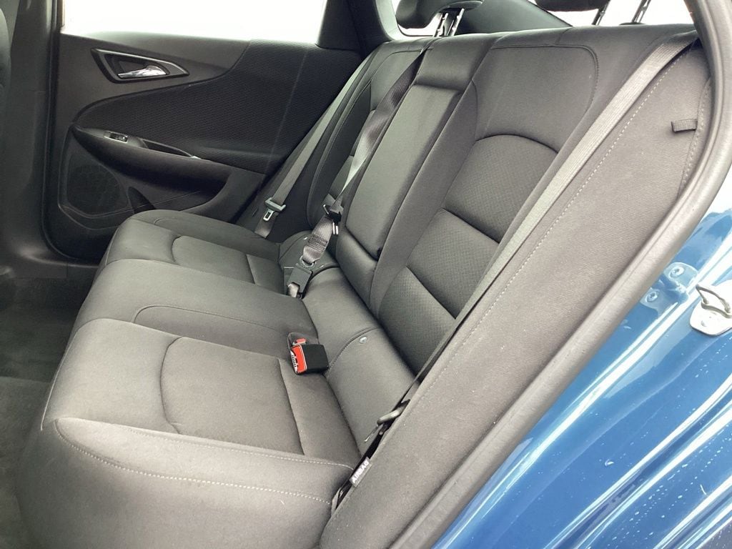 2025 Chevrolet Malibu 1LT - Photo 13