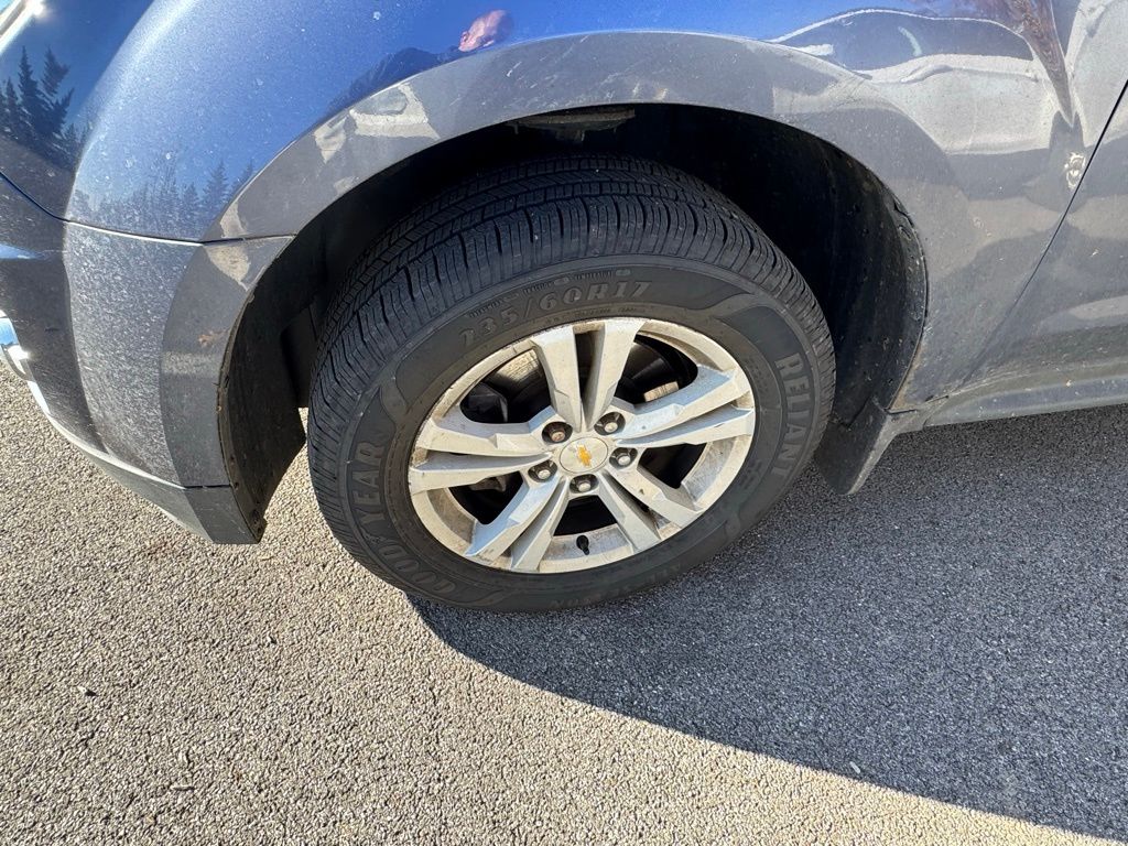 2013 Chevrolet Equinox LTZ photo 2