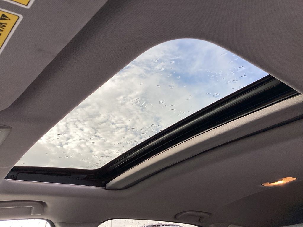 2020 Honda CR-V Touring - Photo 17
