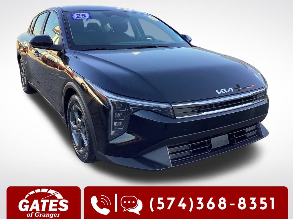 2025 Kia K4 LXS AT's photo