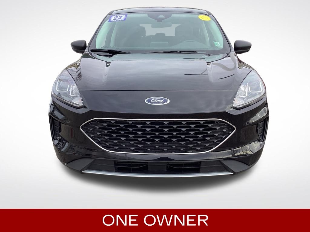2022 Ford Escape SE photo 2