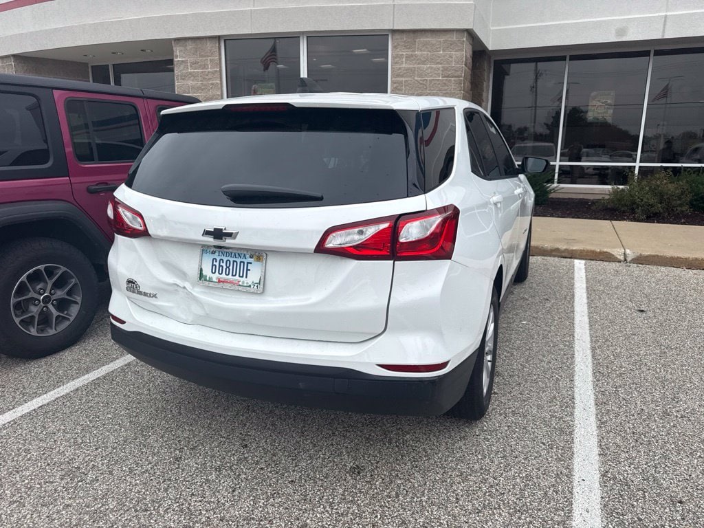 Used 2021 Chevrolet Equinox LS w/1LS SUV
