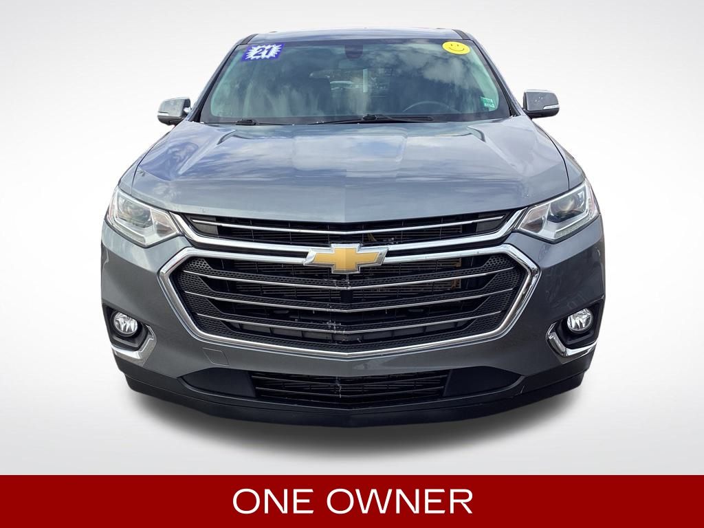 2021 Chevrolet Traverse Cloth 1LT photo 2