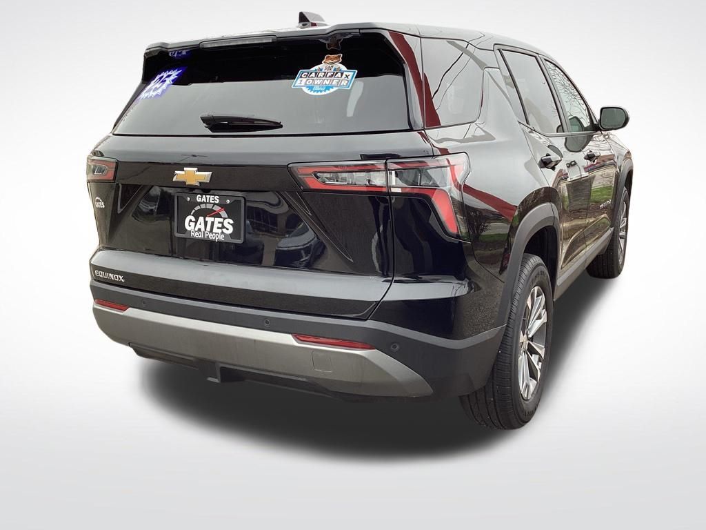 2025 Chevrolet Equinox LT - Photo 11