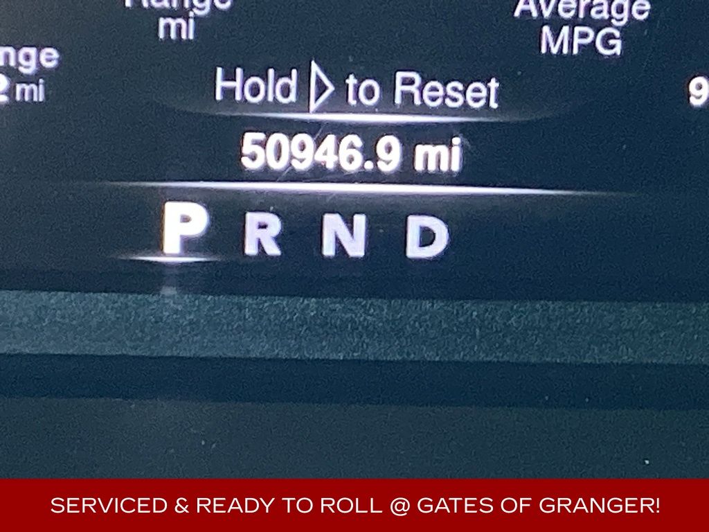 2023 Ram 1500 Classic SLT photo 4