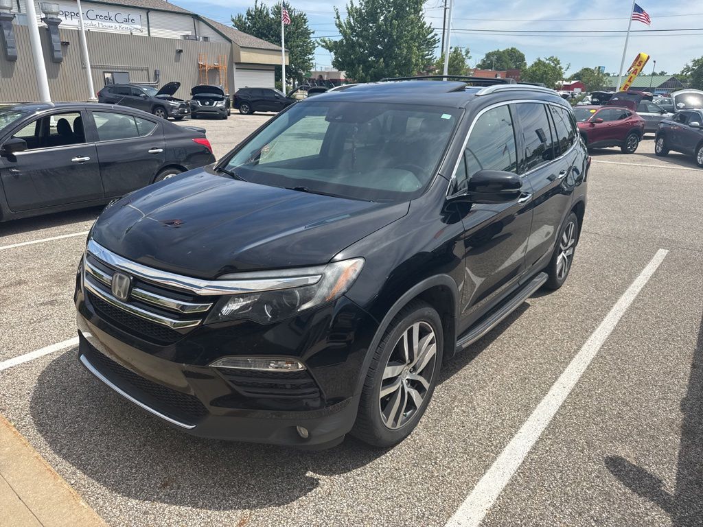 2018 Honda Pilot 4WD Elite's photo
