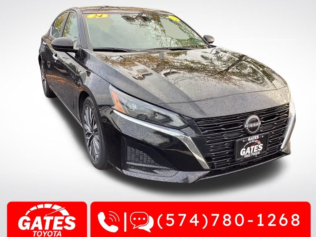 Used 2024 Nissan Altima 2.5 SV Sedan