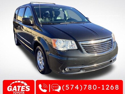 2012 Chrysler Town & Country Touring Minivan/Van