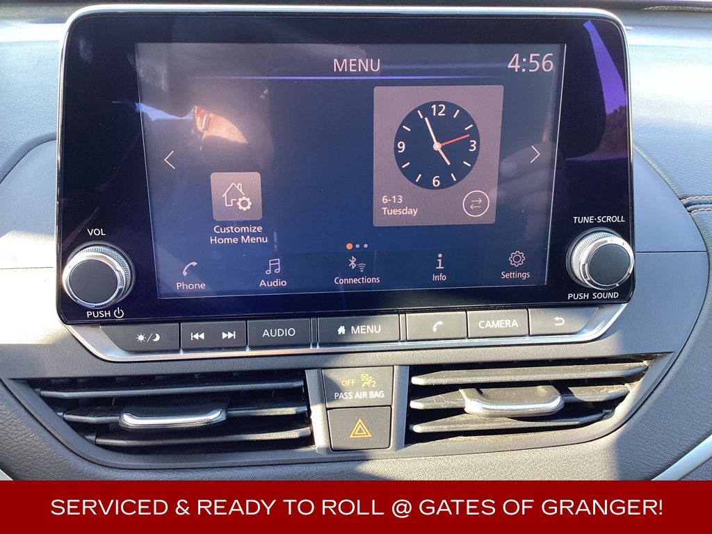 2021 Nissan Altima 2.5 SR photo 3