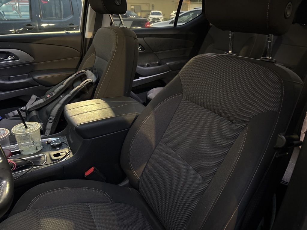 2021 Chevrolet Traverse 1LT's photo