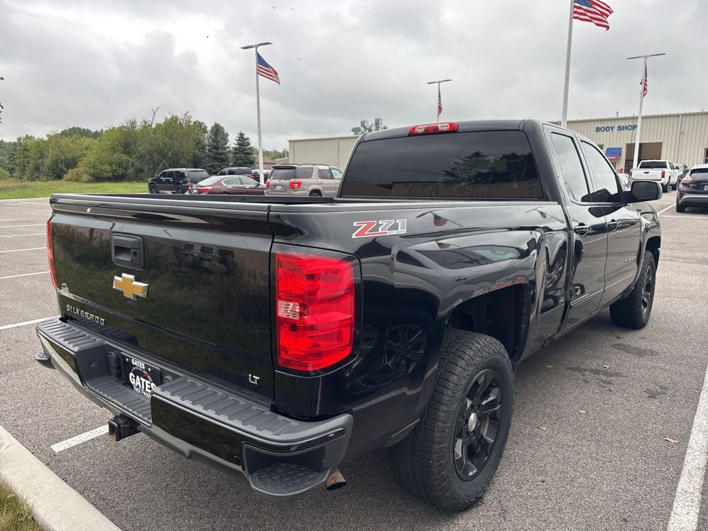 2016 Chevrolet Silverado 1500 LT photo 4