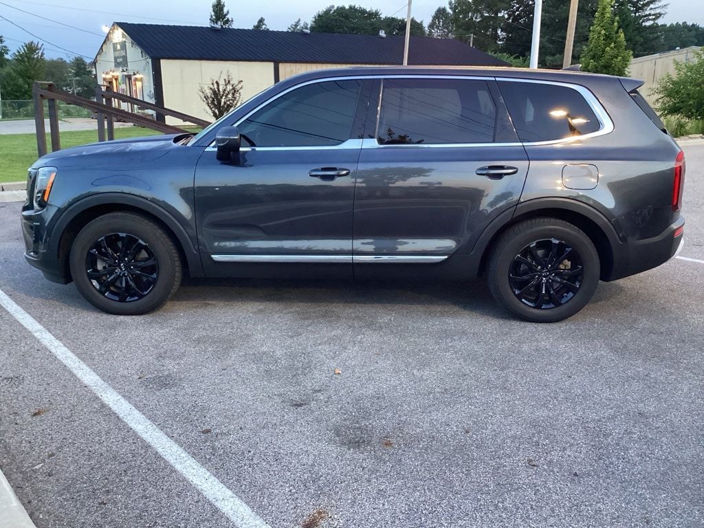 Used 2020 Kia Telluride LX SUV