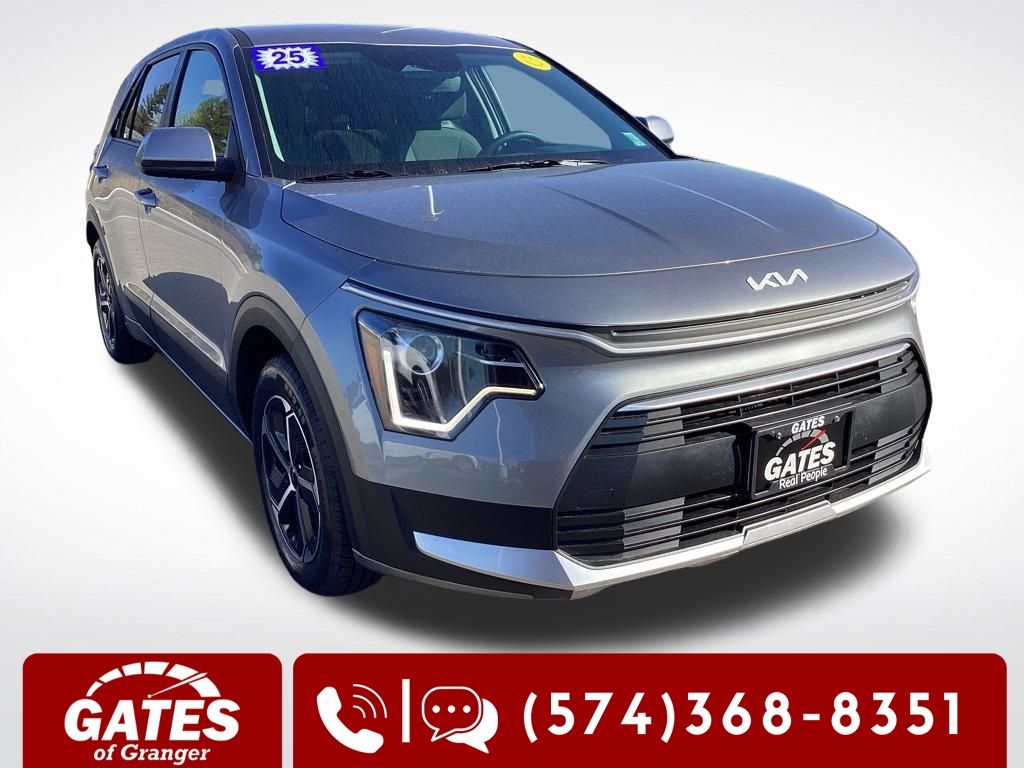 2025 Kia Niro LX HEV's photo