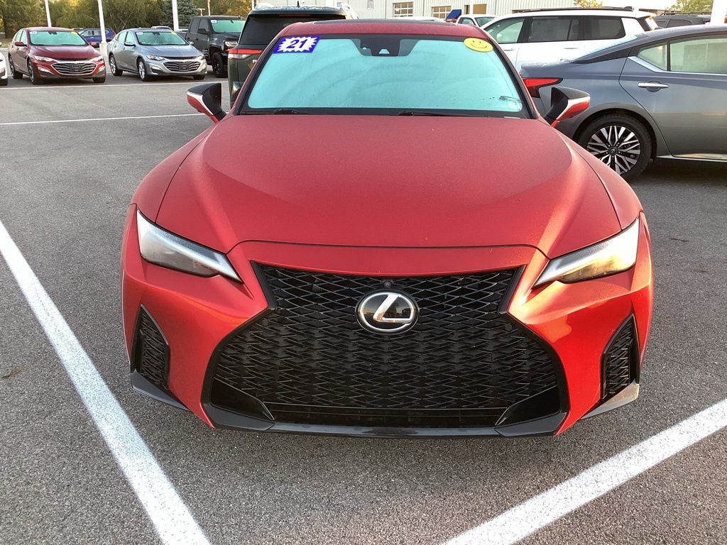 2021 Lexus IS 350 F SPORT photo 2