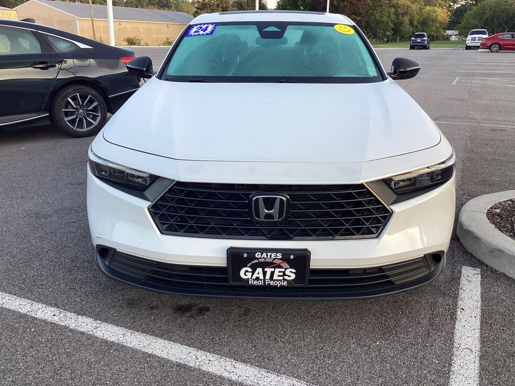 2024 Honda Accord Hybrid Sport photo 2