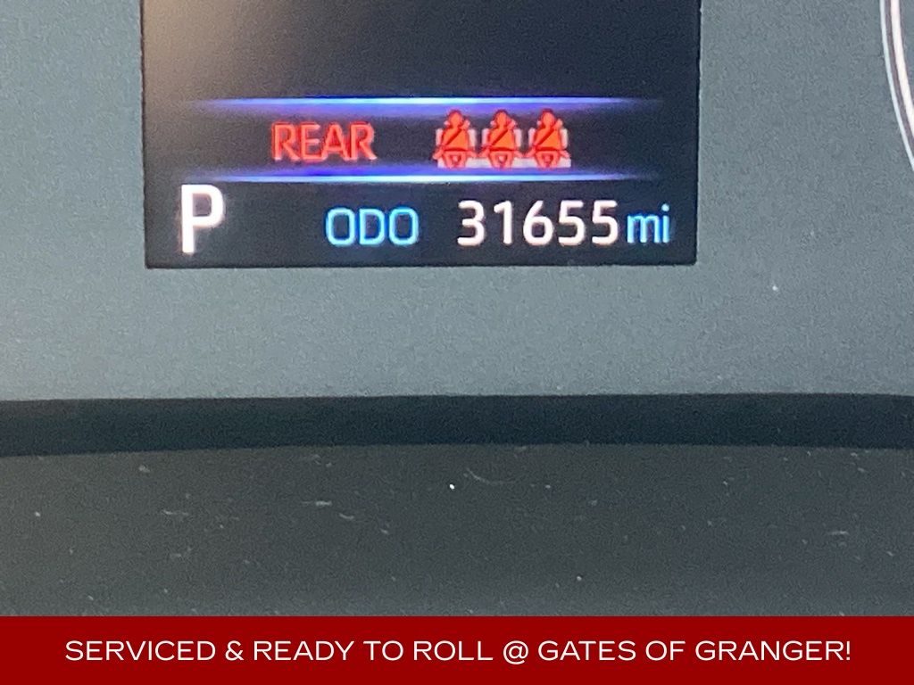 2024 Toyota Corolla LE photo 3