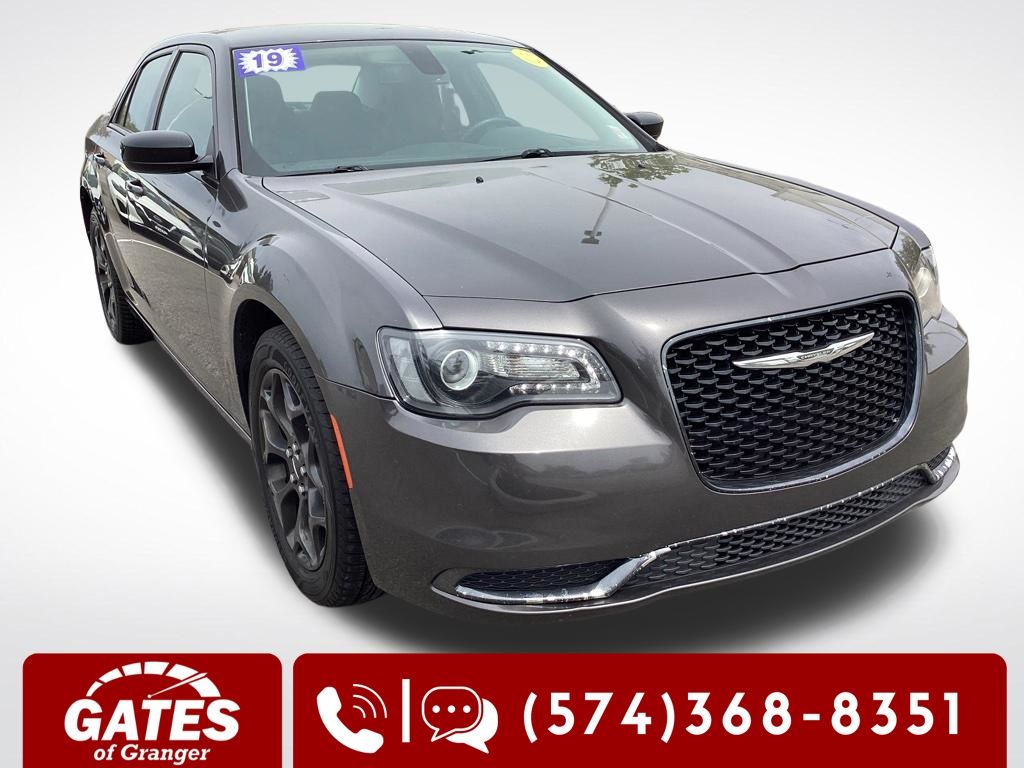 2019 Chrysler 300 Touring AWD's photo