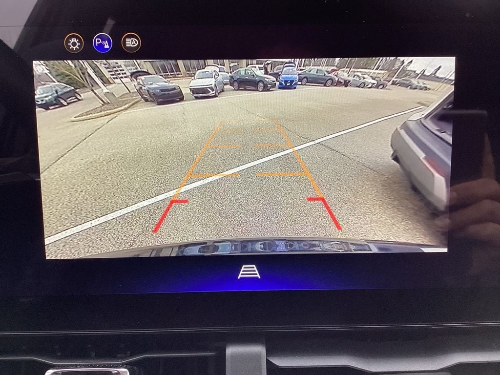 2025 Chevrolet Equinox LT - Photo 21