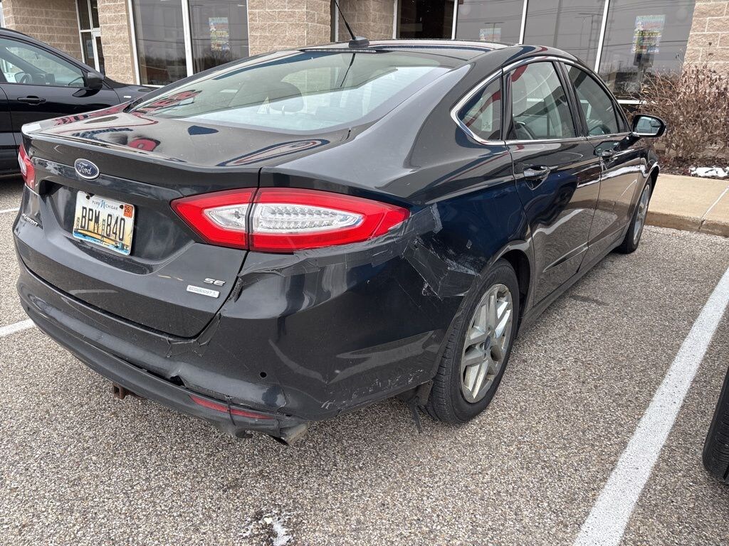 Used 2015 Ford Fusion SE Sedan