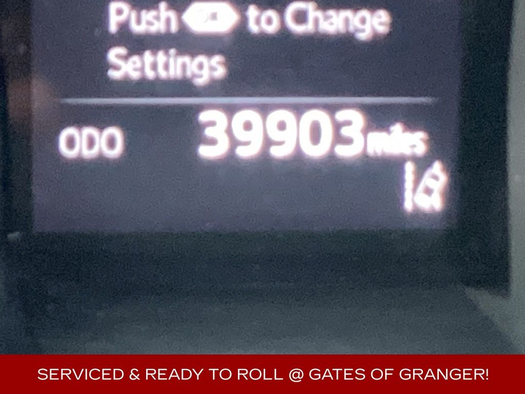 2024 Toyota Camry SE photo 4
