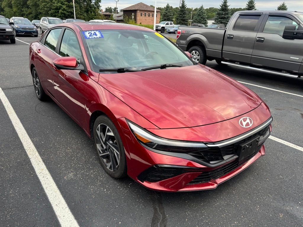 Used 2024 Hyundai Elantra Limited Sedan