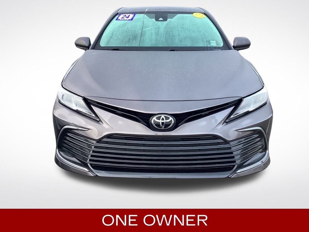 2024 Toyota Camry LE photo 2