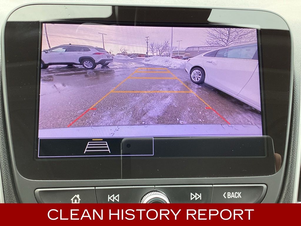 2024 Chevrolet Malibu 1LT photo 3