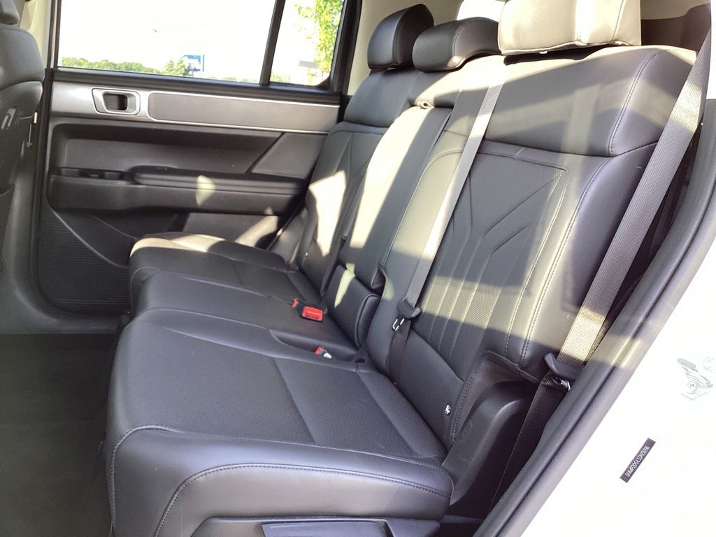 2025 Hyundai Santa Fe SEL - Photo 16