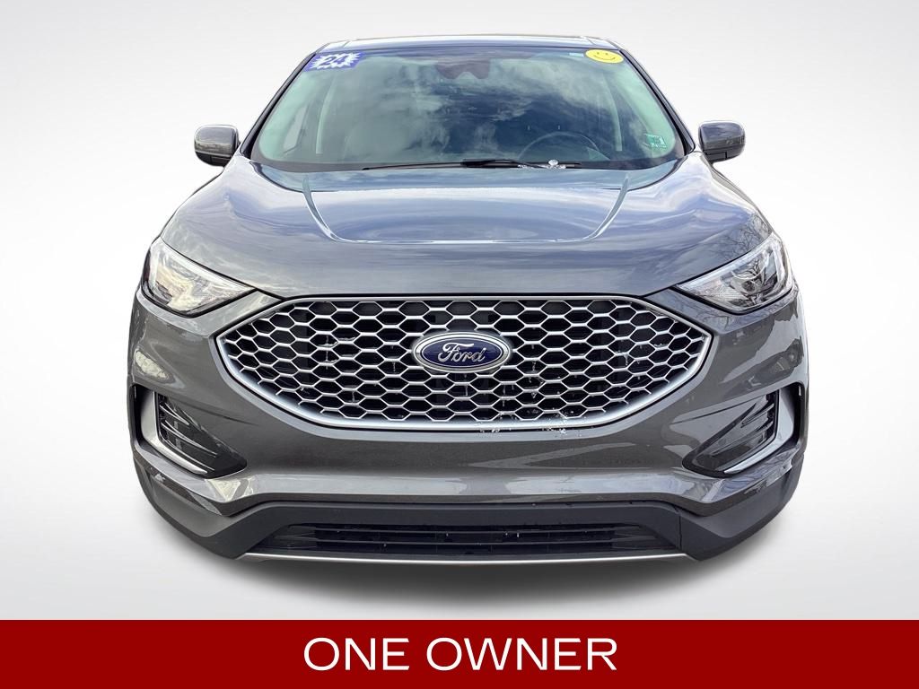 2024 Ford Edge SEL photo 2