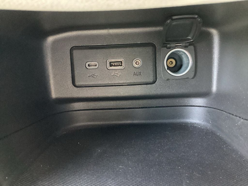 2024 Chevrolet Equinox LT - Photo 25