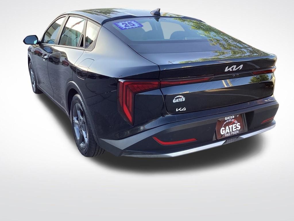 2025 Kia K4 LXS - Photo 7