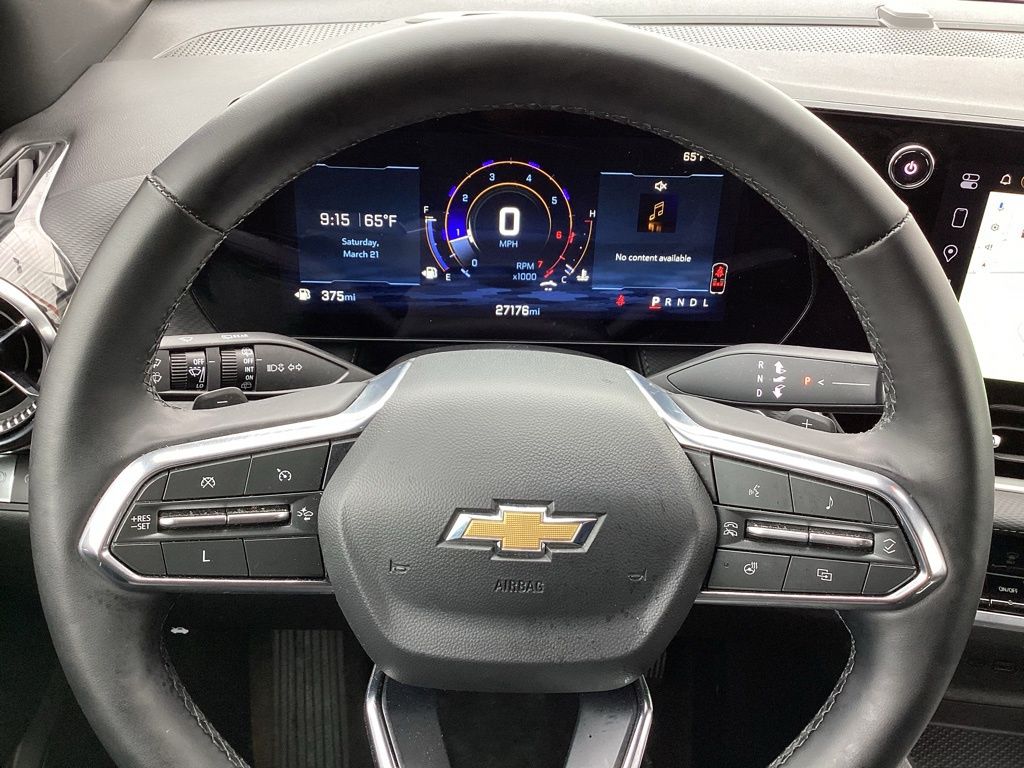 2025 Chevrolet Equinox LT - Photo 32