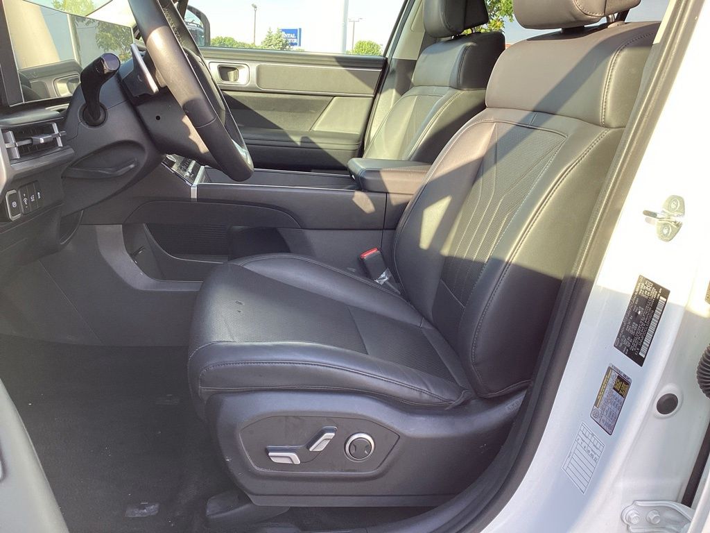 2025 Hyundai Santa Fe SEL - Photo 15