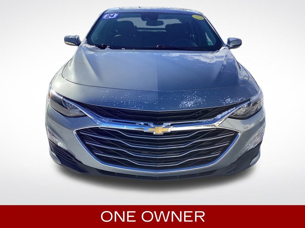 2024 Chevrolet Malibu 1LT photo 2